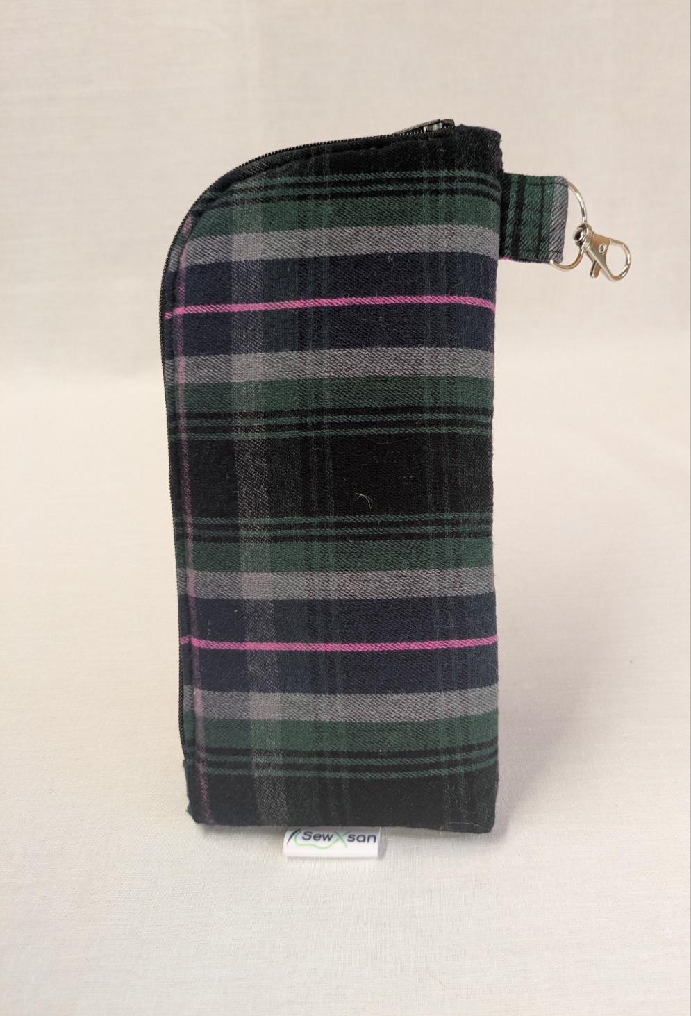 Recycled Fabrics Travel Wallet – Stylish, Secure & Spacious