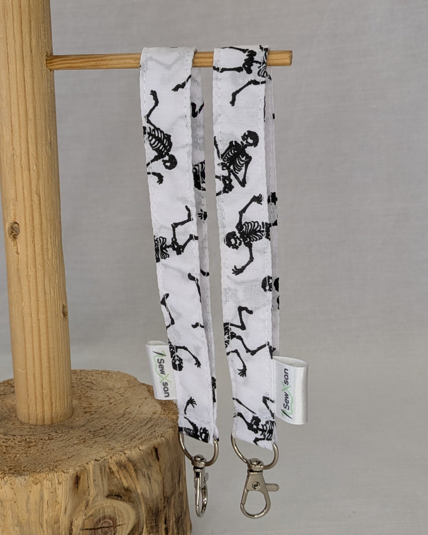 🕷️ Halloween Mini Lanyards 🎃