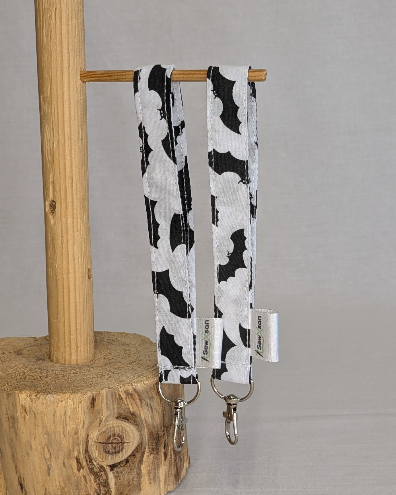 🕷️ Halloween Mini Lanyards 🎃