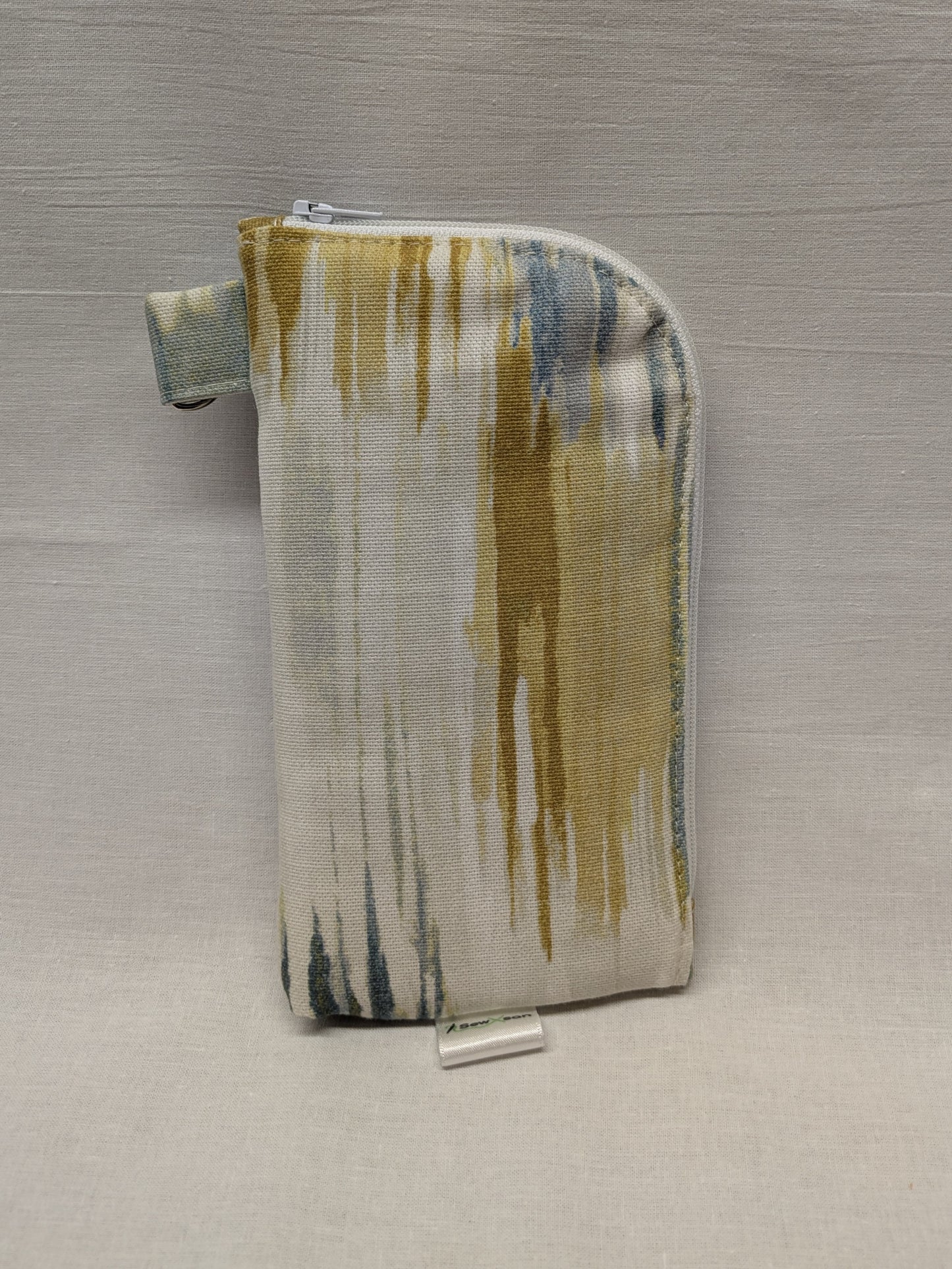 Recycled Fabrics Travel Wallet – Stylish, Secure & Spacious