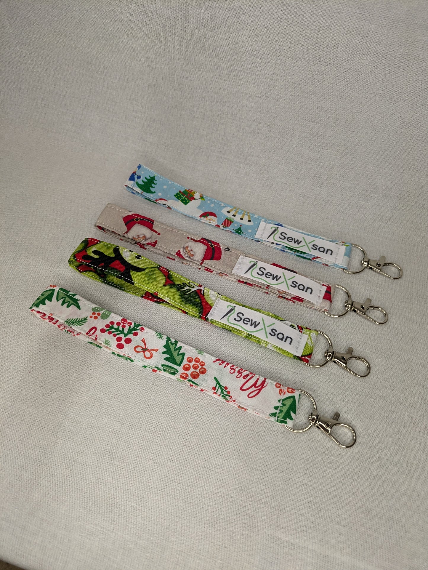 Christmas Key Lanyard - A Festive and Functional Gift!