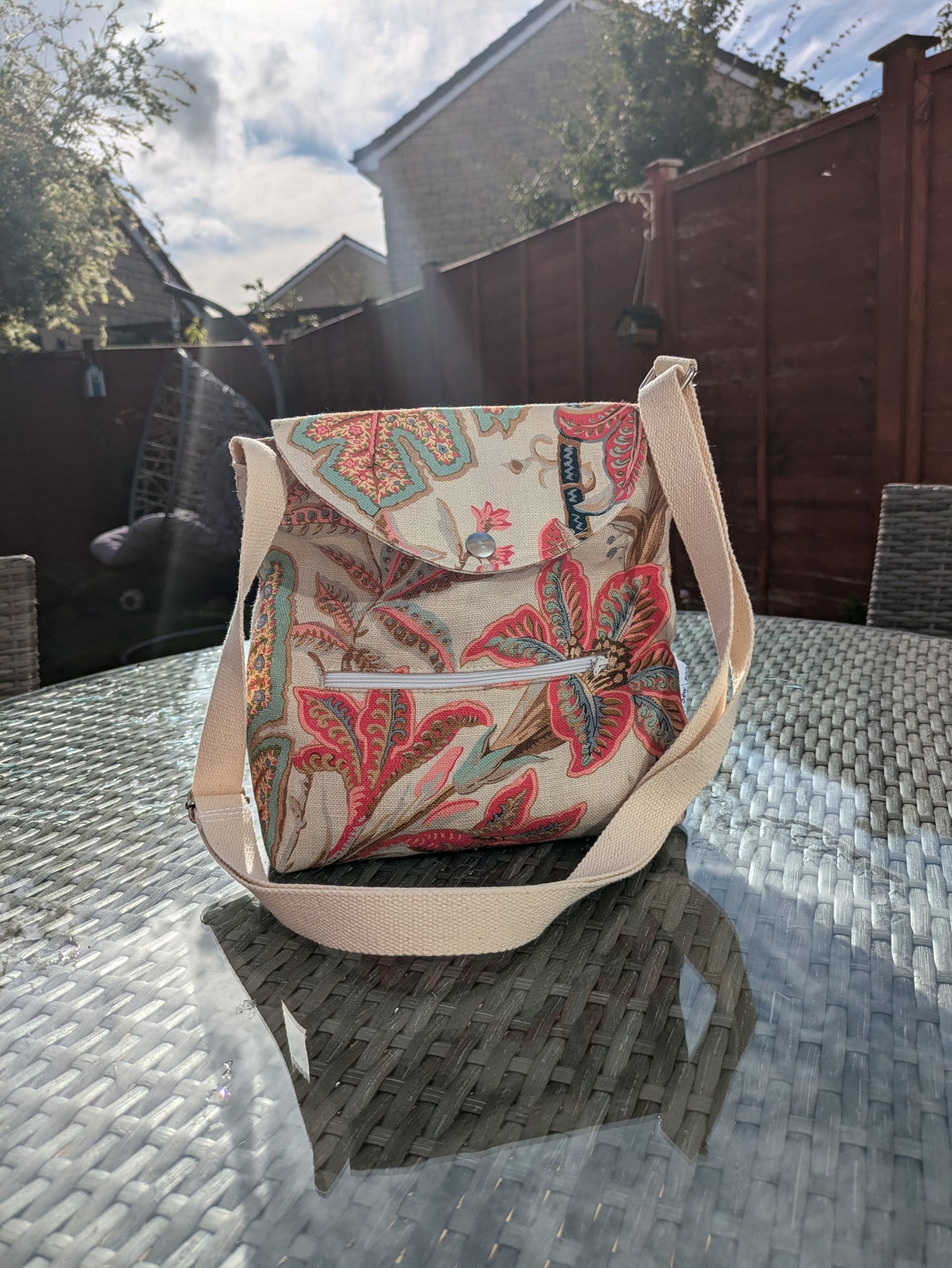 Pink Leaf Pattern Bag