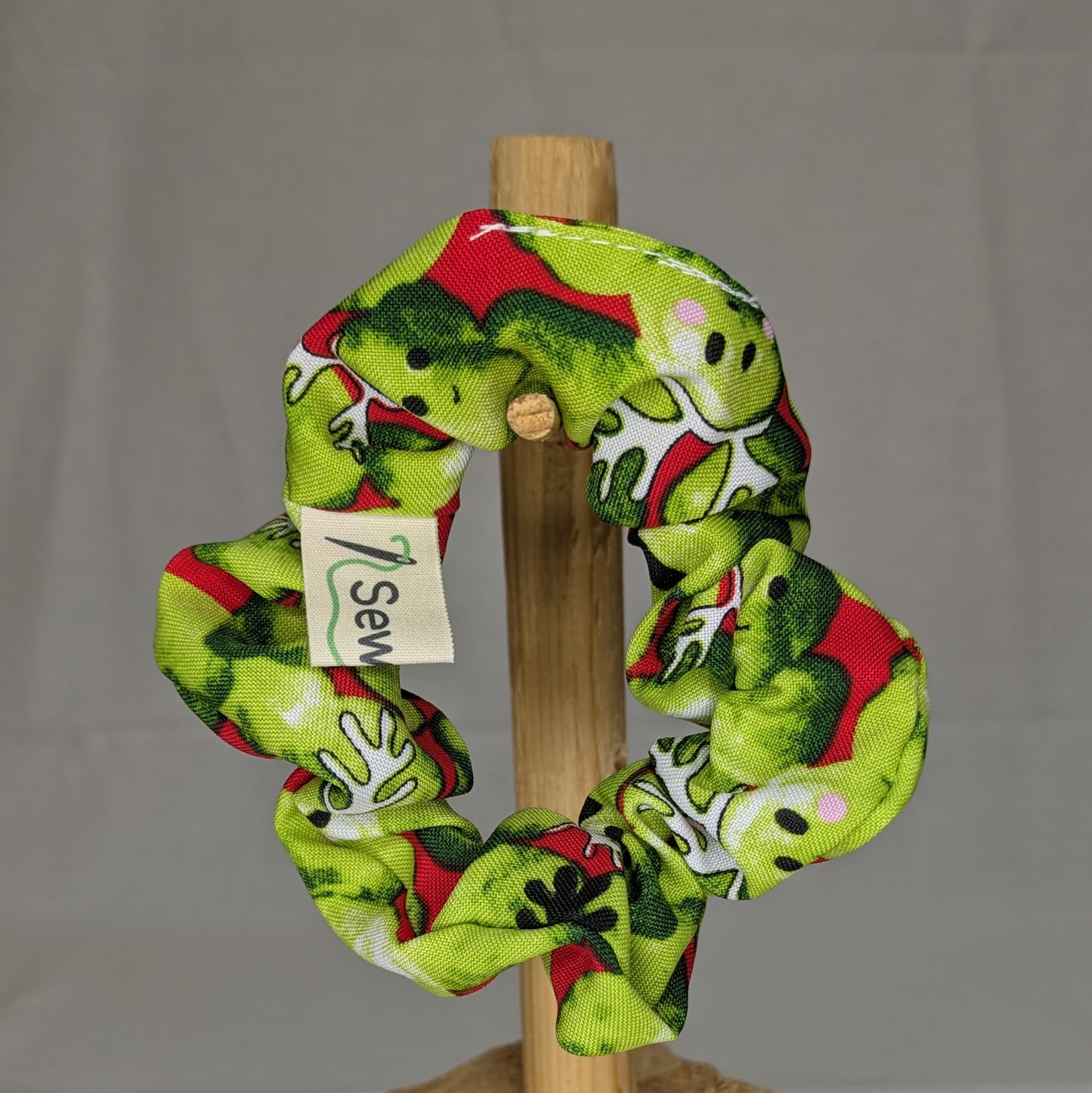 Christmas-Themed Scrunchies – Festive & Fun!